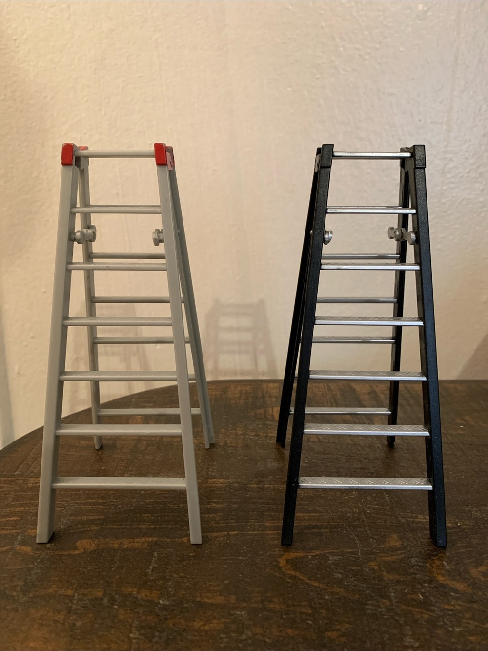 WWE Figure Accessory Ladders Jakks Pacific - Picture 2 of 3